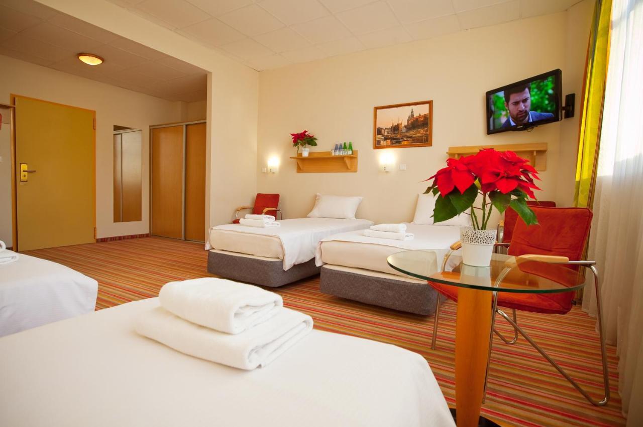 Hotel Aspel คราคูฟ ภายนอก รูปภาพ